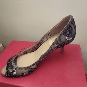 Valentino Garavani Authentic beaded lace shoes size 40 (US 9.5) NIB